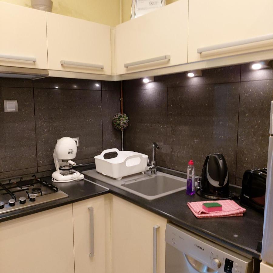Szandi Belvarosi Apartman Szeged Ngoại thất bức ảnh